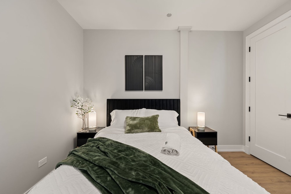 Bright 2bed 2bath in Brand New Pilsen Development, Zdjęcie 7