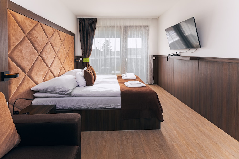 Deluxe Double Room - Photo 6