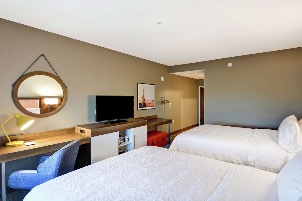 Room, 2 Queen Beds, Accessible (Mobility & Hearing) photo 2