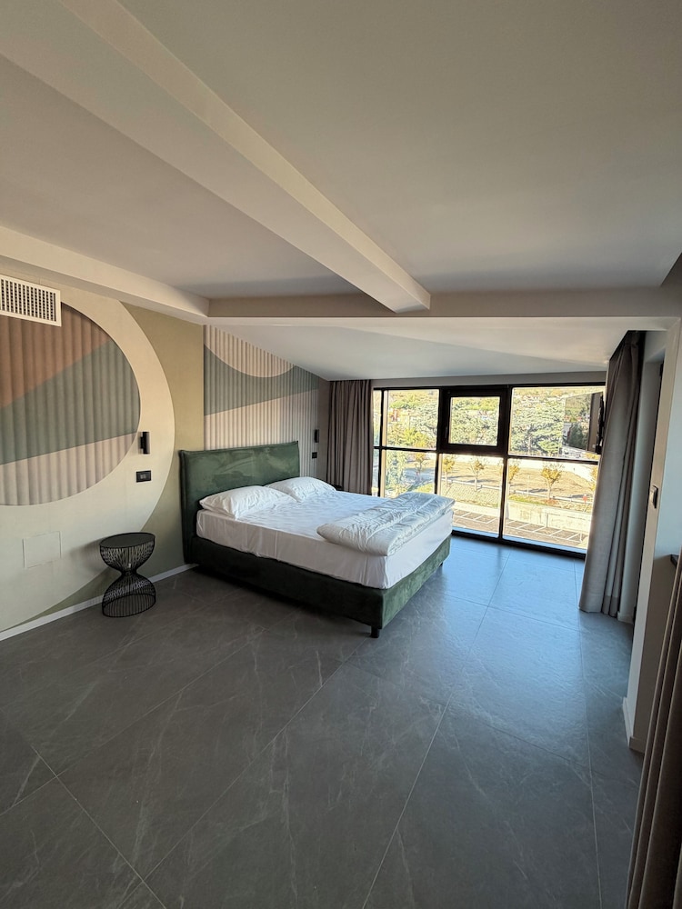 Comfort Double Room, City View