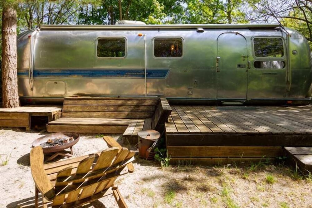 Deluxe Mobile Home