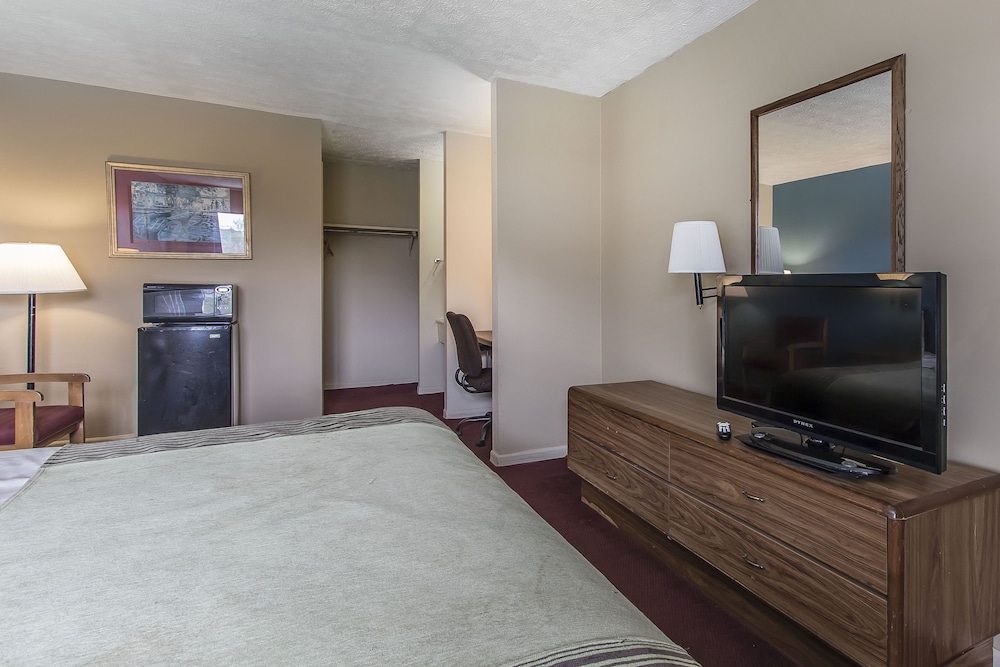 Standard Room, 1 Double Bed, Non Smoking - Photo 1