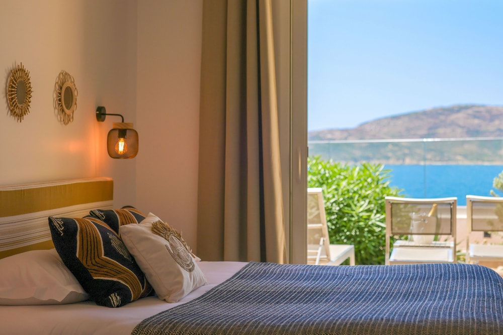 Panoramic Triple Room, Balcony, Sea View - Photo 2