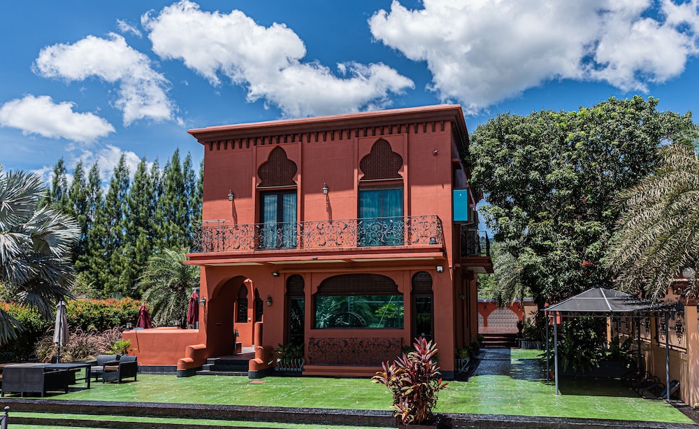 Morocco 1 Pool Villa (3 Bedroom, 4 Kingbed) photo 3