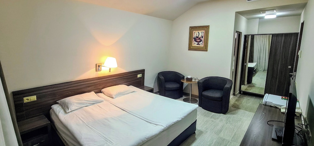 Double Room photo 3