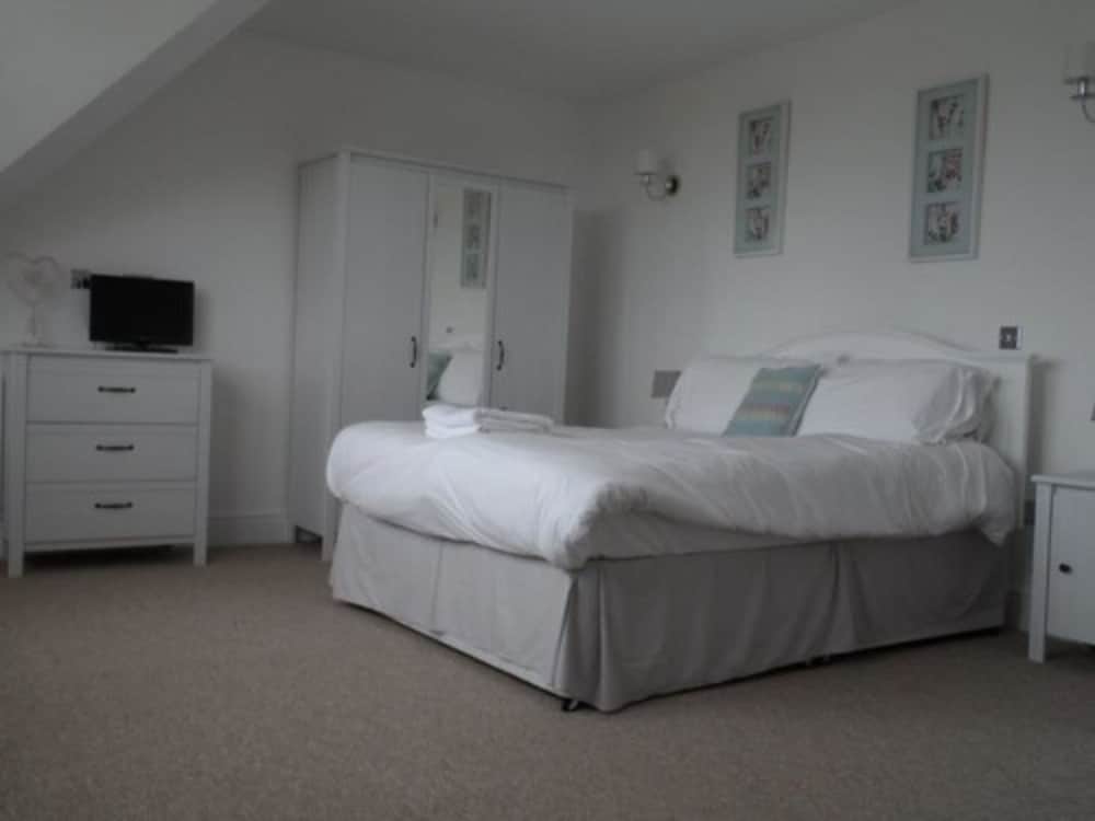 Room, 1 Bedroom photo 1