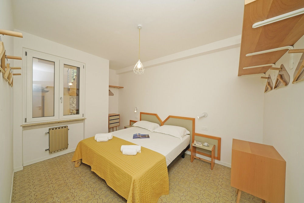 Apartment, 1 Bedroom, Courtyard View photo 2