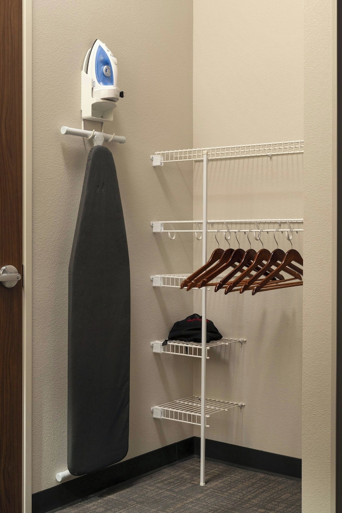 Suite, 1 Bedroom photo 2