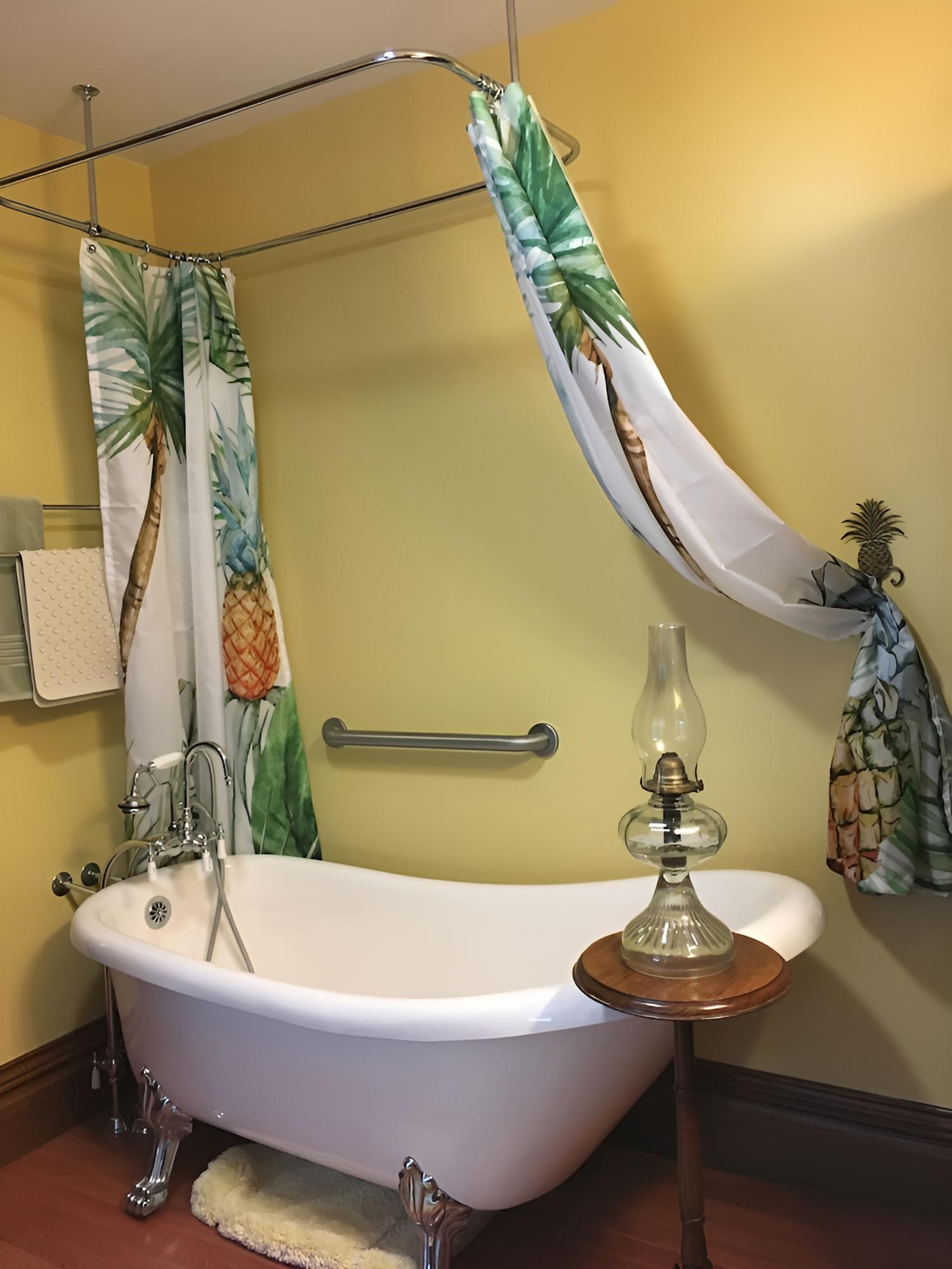 Pineapple Paradise photo 1