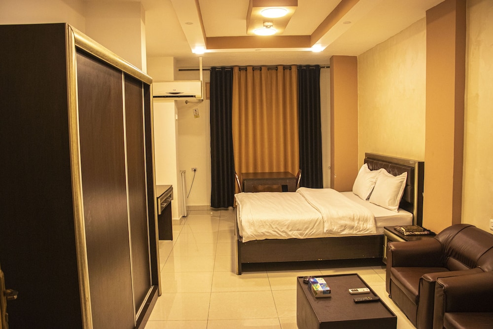 Suite, 2 Bedrooms photo 3