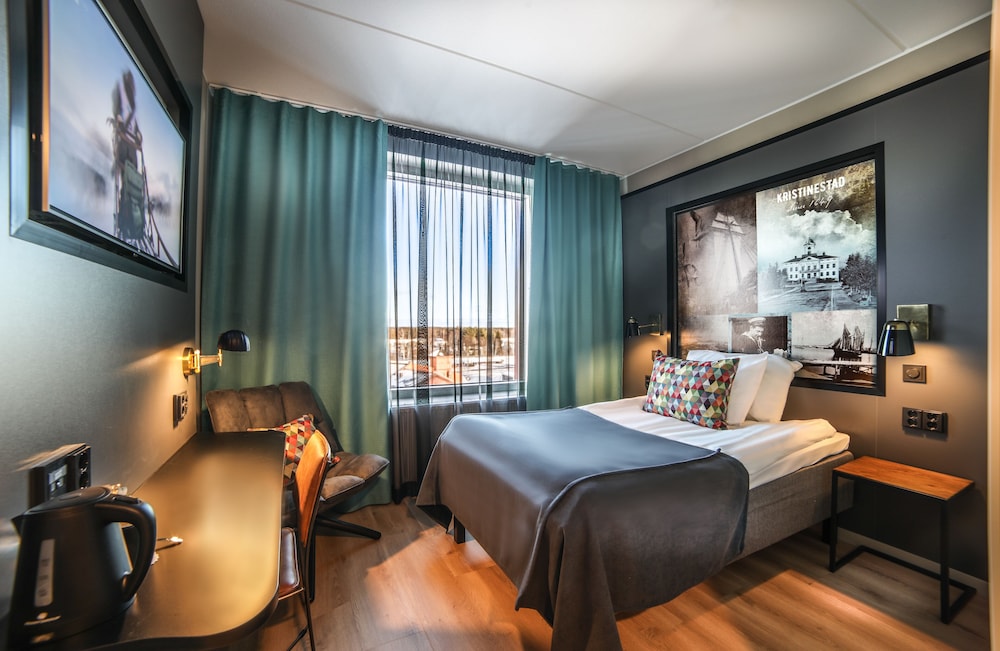 Business Single Room