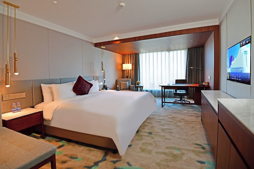 Superior Double Room, City View