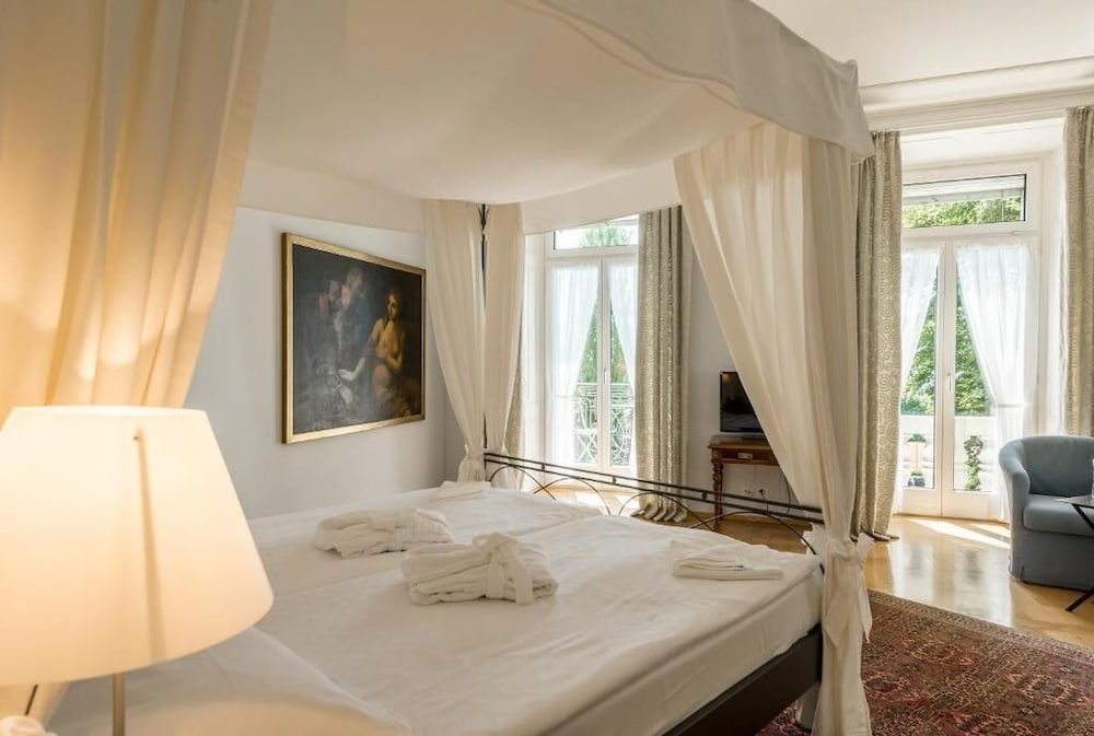 Junior Studio Suite, 1 Bedroom photo 2