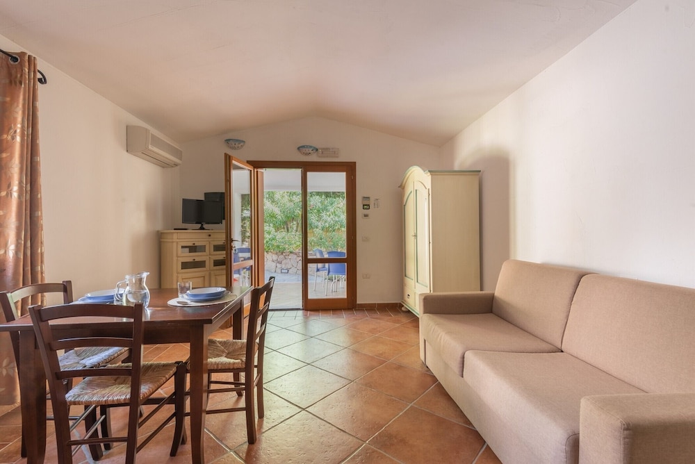 Apartment, Multiple Bedrooms, Balcony