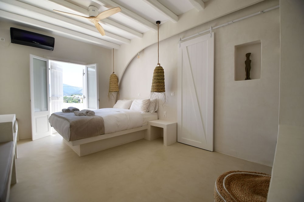 Panoramic Room, 1 Bedroom, Partial Sea View photo 1