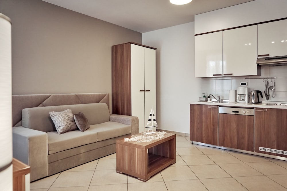 Apartment (28m2) city side photo 2