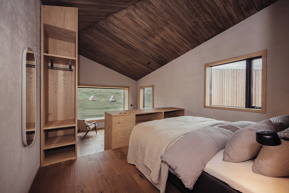 Highland Base Lodge photo 1