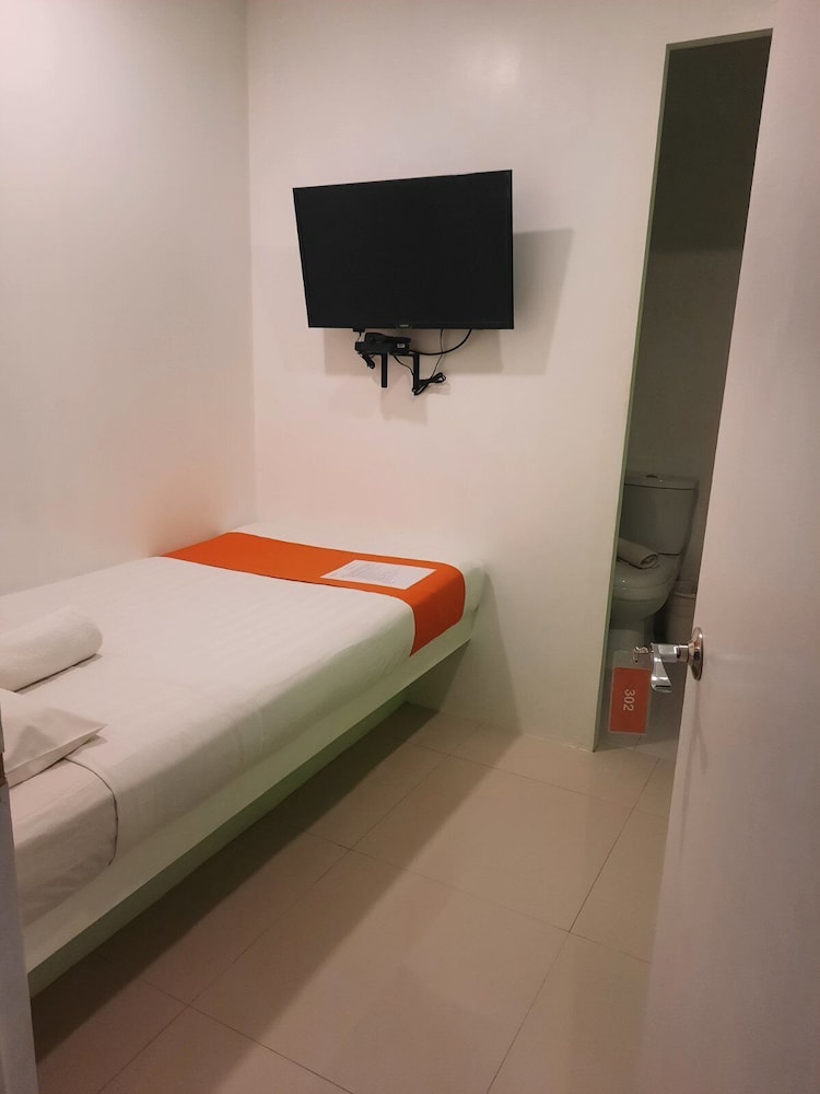 Small Room photo 1