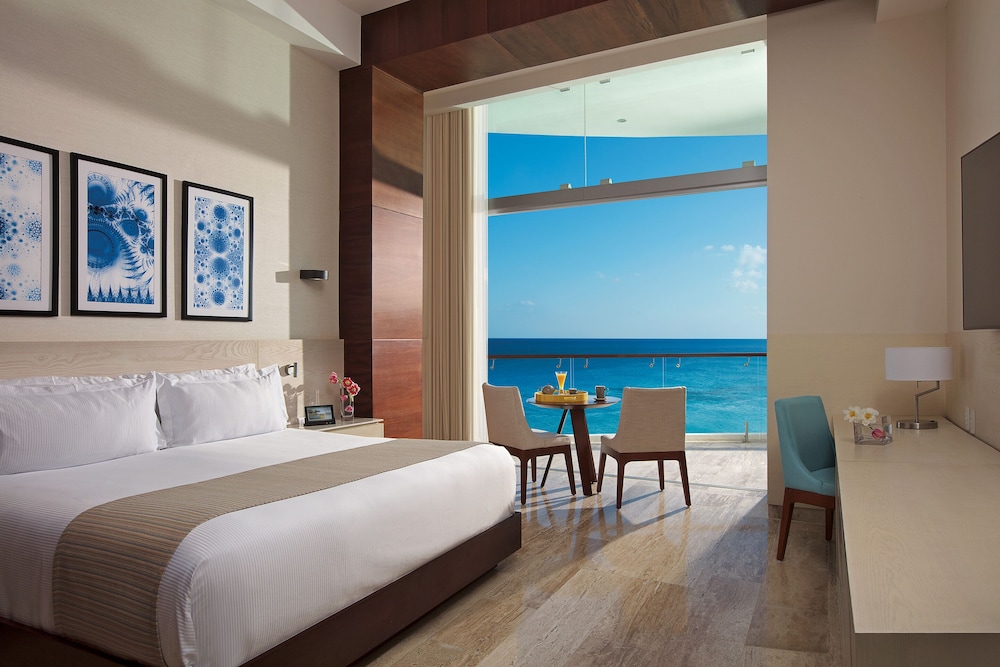 Altitude Master Suite, Ocean front