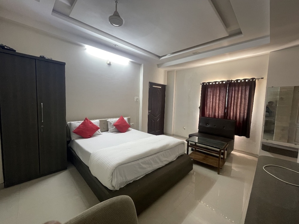 Deluxe Double Room, Multiple Bedrooms, City View