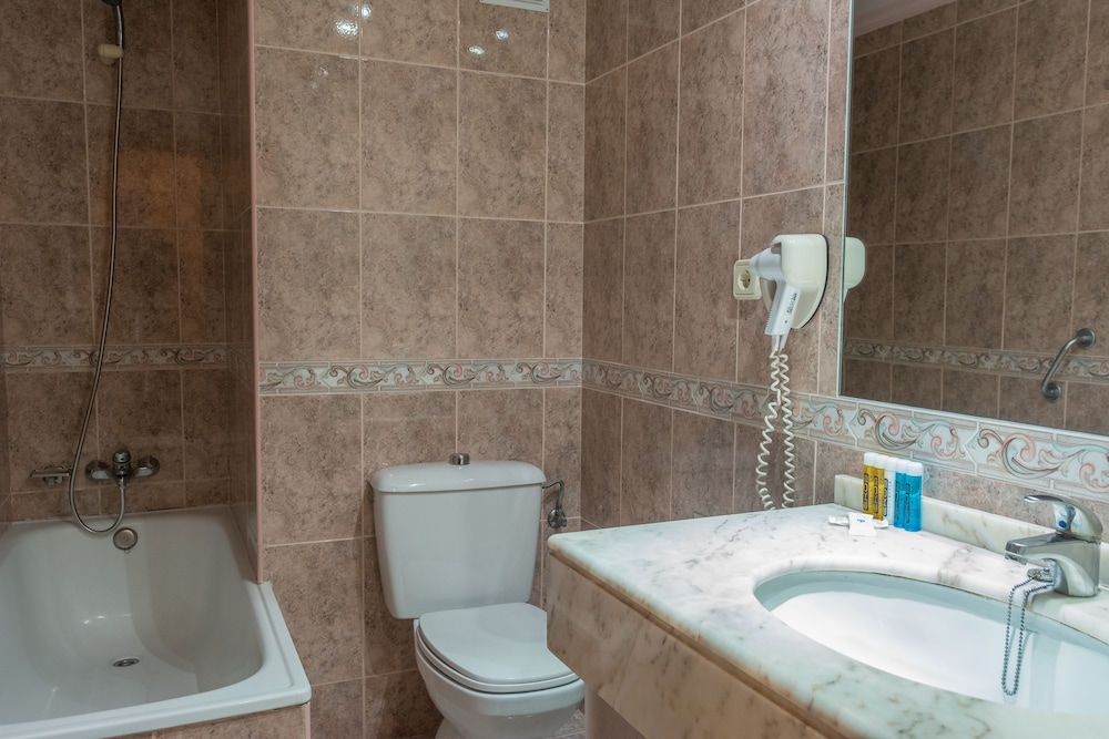 Double Room, Non Smoking, Sea View - Photo 1