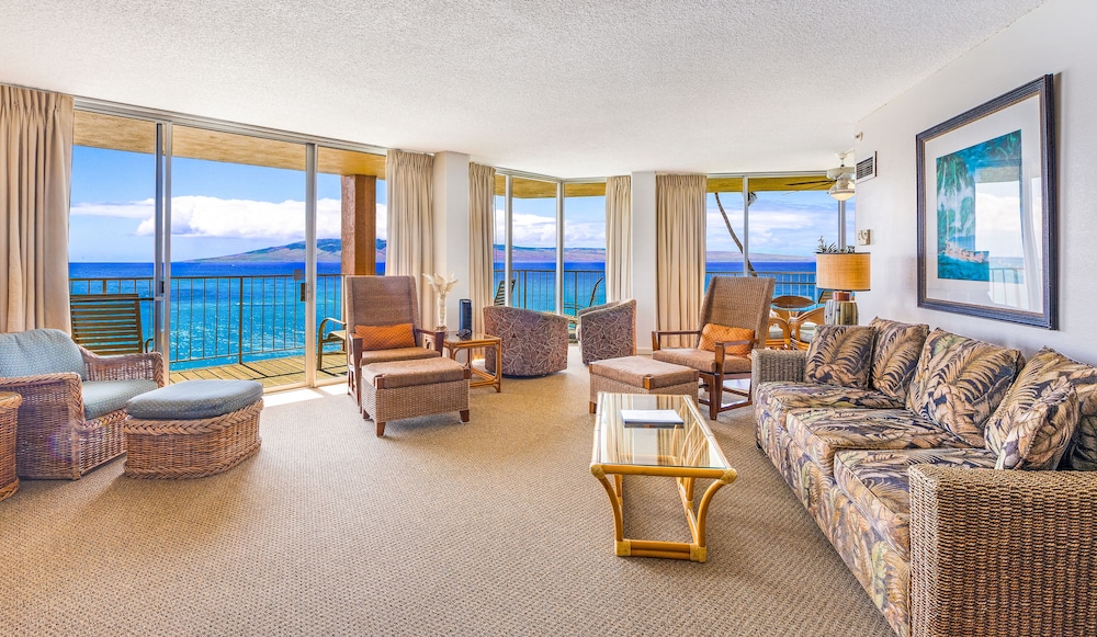 Deluxe Condo, 2 Bedrooms, Ocean View, Oceanfront (Unit 210) photo 2