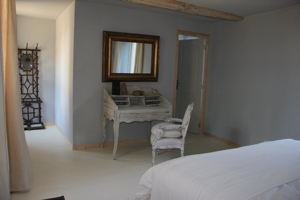 Double Room (Fontainebleau) photo 2