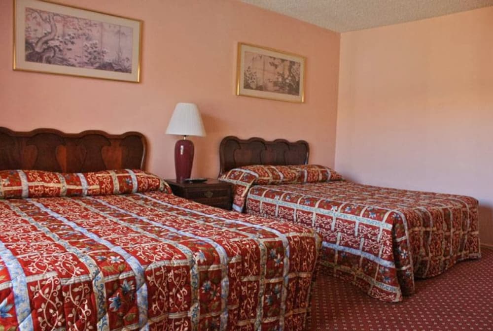 Deluxe Triple Room - Photo 2