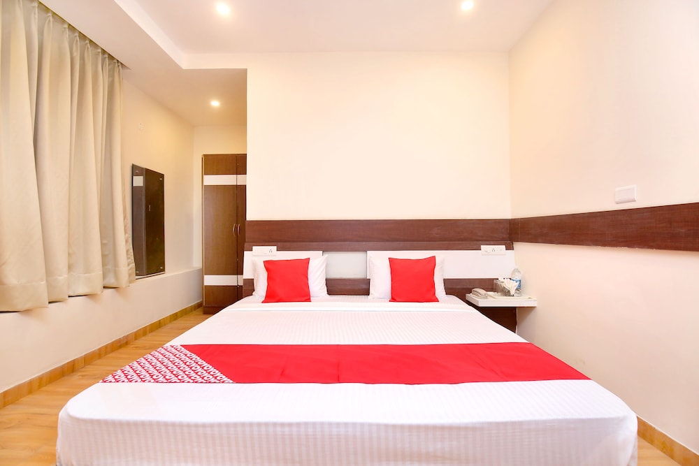 Deluxe Double Or Twin Room, 1 King Bed photo 2