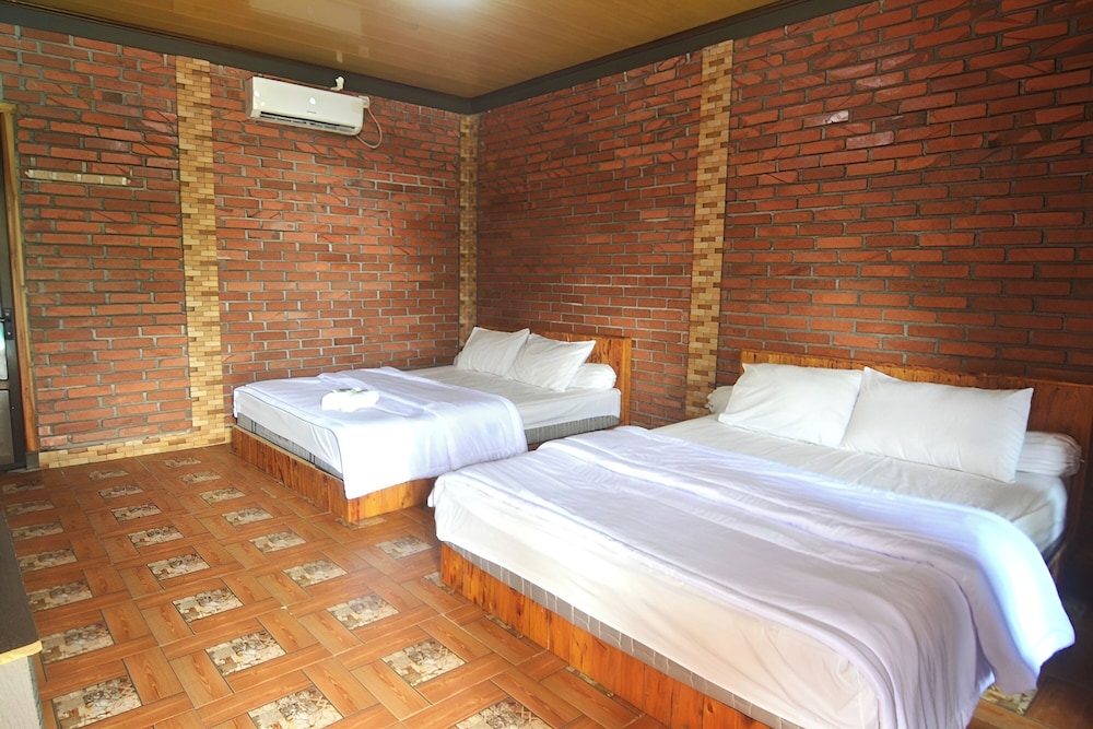 Deluxe Villa, Beach View photo 1