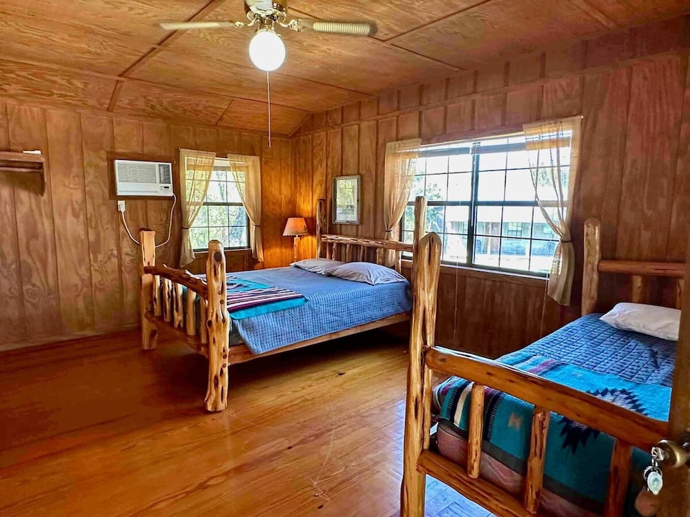 Cabin photo 3