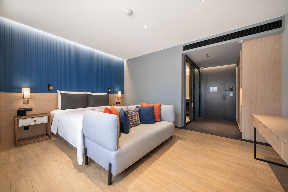 Standard Room, 1 King Bed, Accessible