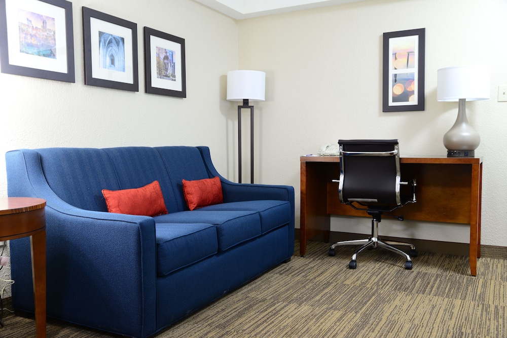 Suite, Multiple Beds, Non Smoking (Upgrade) - Photo 7
