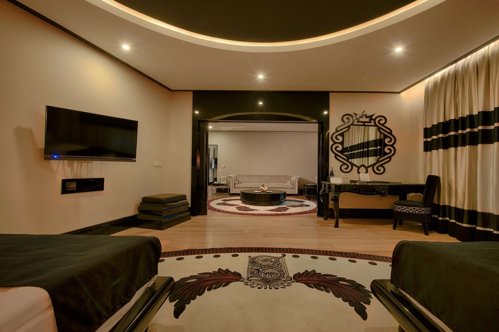 Executive Suite
