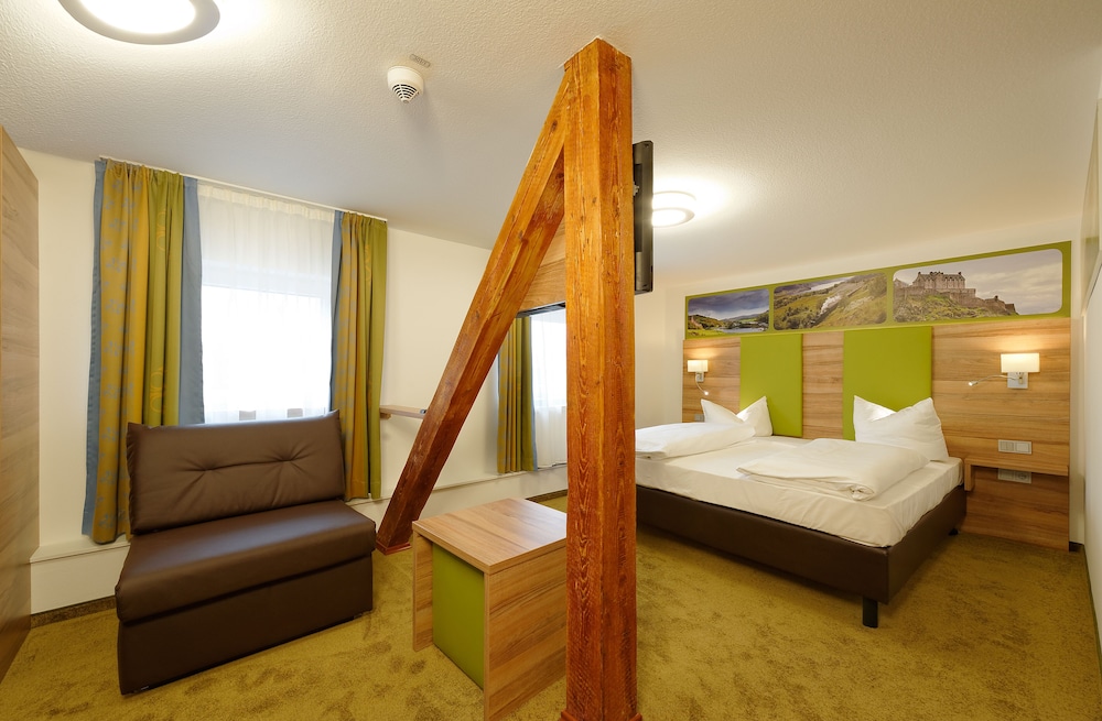 Comfort Triple Room for 2 adults and 1 child photo 3
