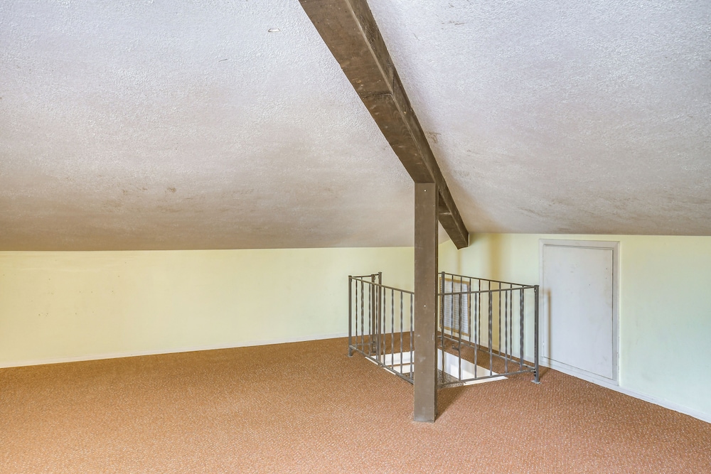House (4 Bedrooms) photo 2