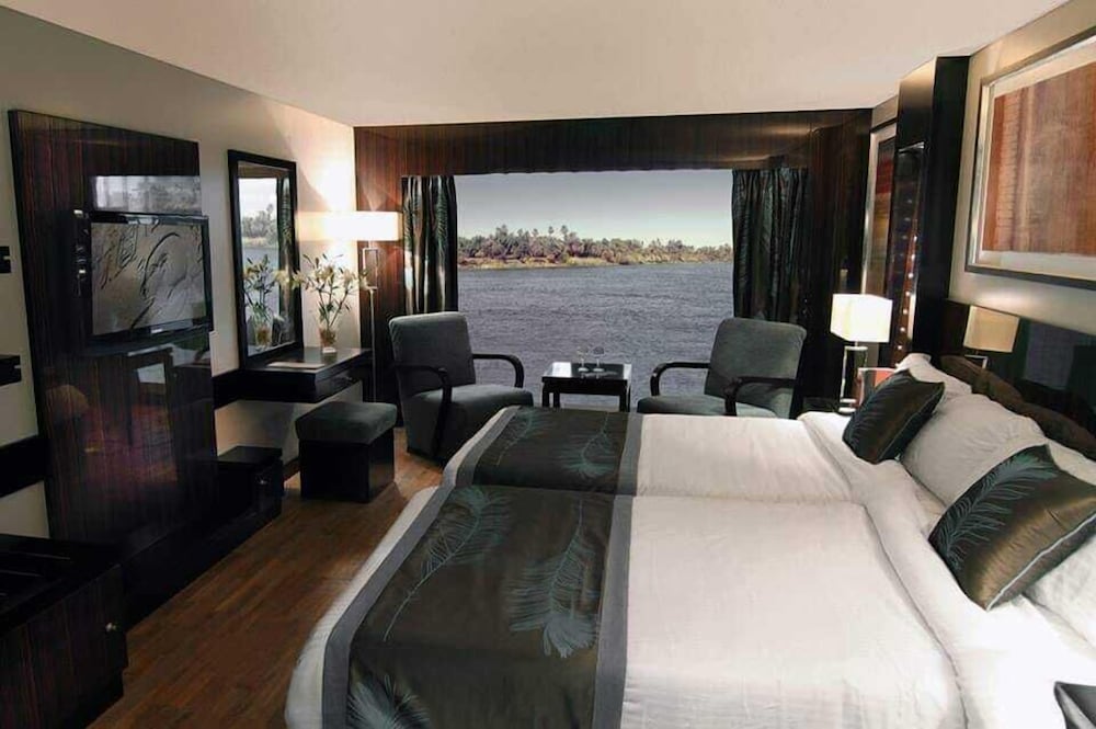 Junior Suite, River View photo 1