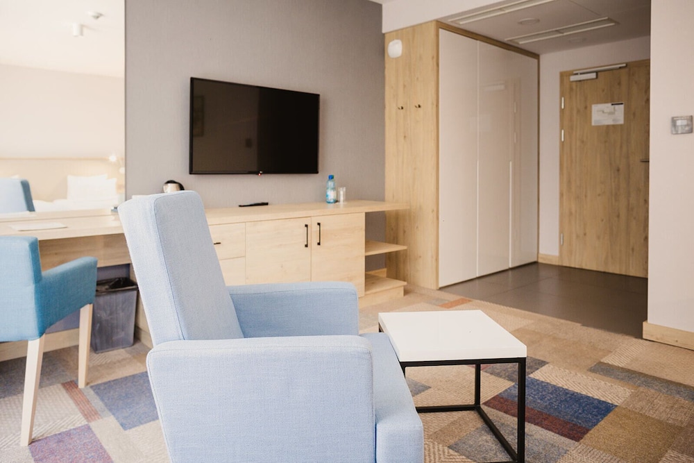 Standard Twin Room - Photo 5
