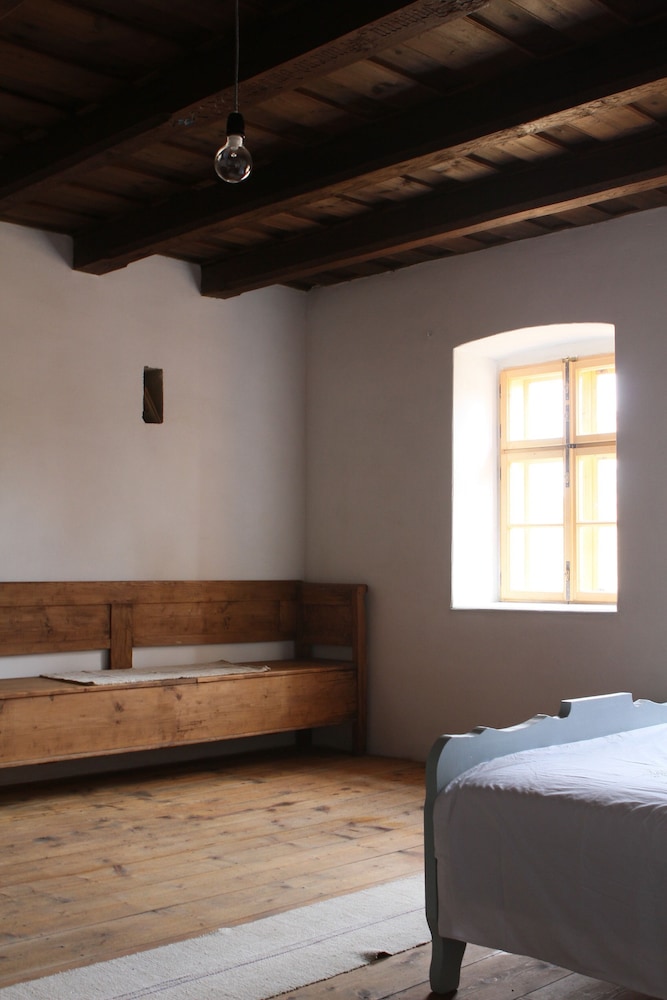 Traditional House photo 2
