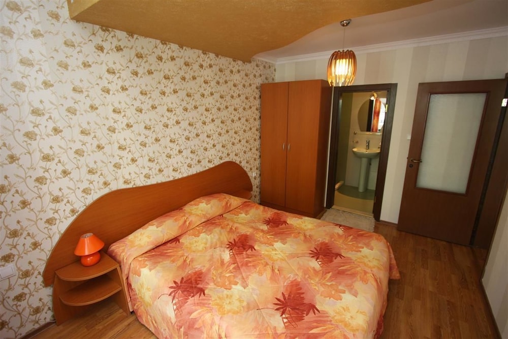 Apartment, 1 Bedroom, City View photo 2