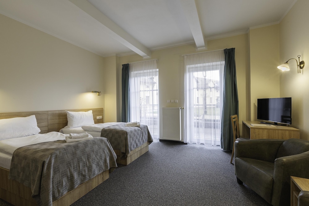 Premium Twin Room, Patio photo 1