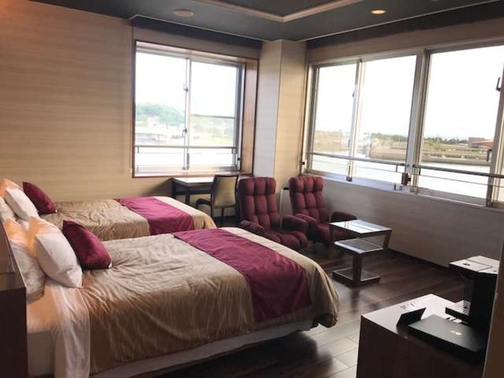 Deluxe Twin Room, Smoking, Ocean View photo 2