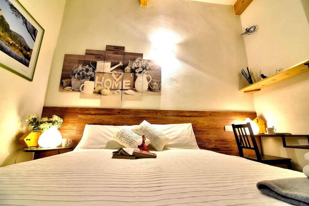 Comfort Double or Twin Room, Patio, Ground Floor photo 3