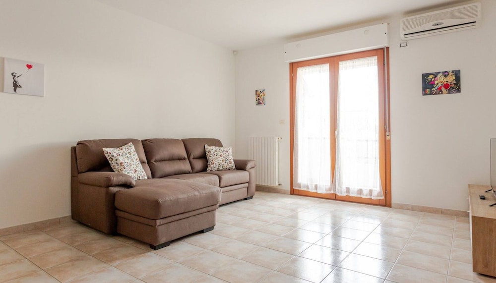 Apartment, 2 Bedrooms, Accessible, Balcony