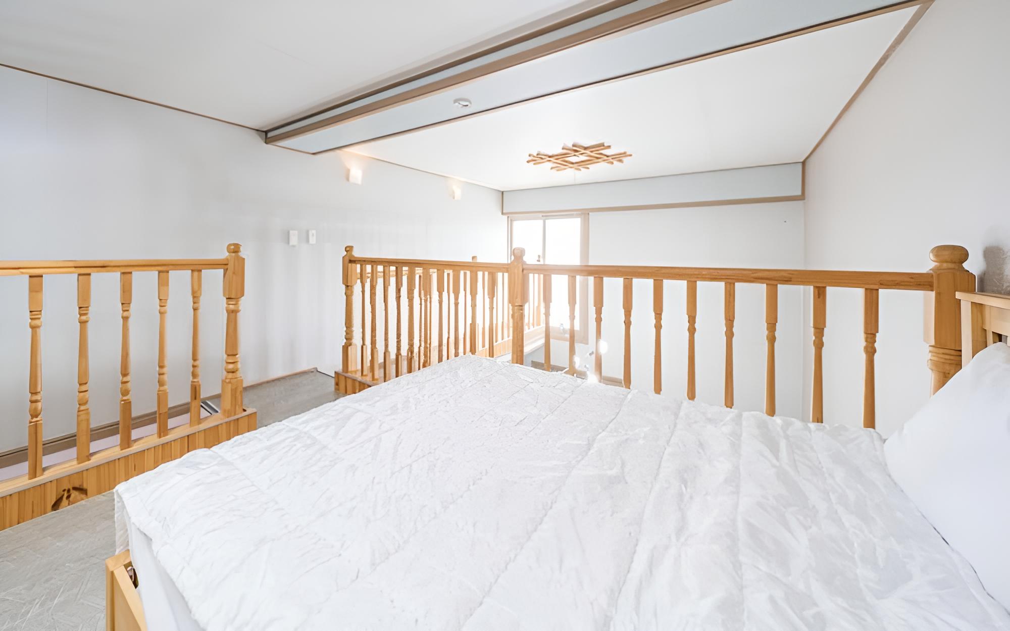 Room (102#(Duplex)) - Photo 5