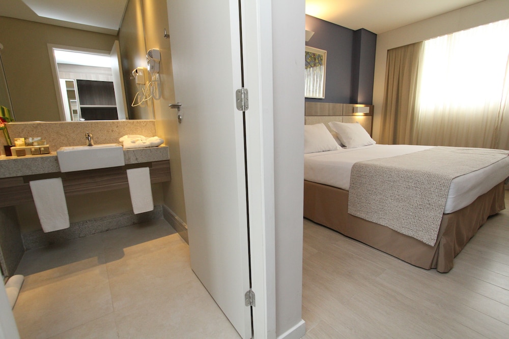 Classic Room (Double Bed)