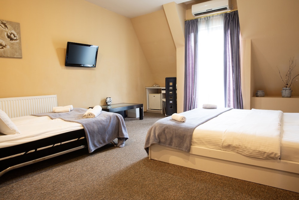 Family Quadruple Room, 1 Bedroom photo 3
