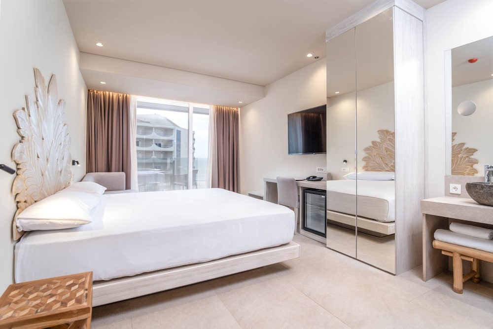 Superior Double Room - Photo 1
