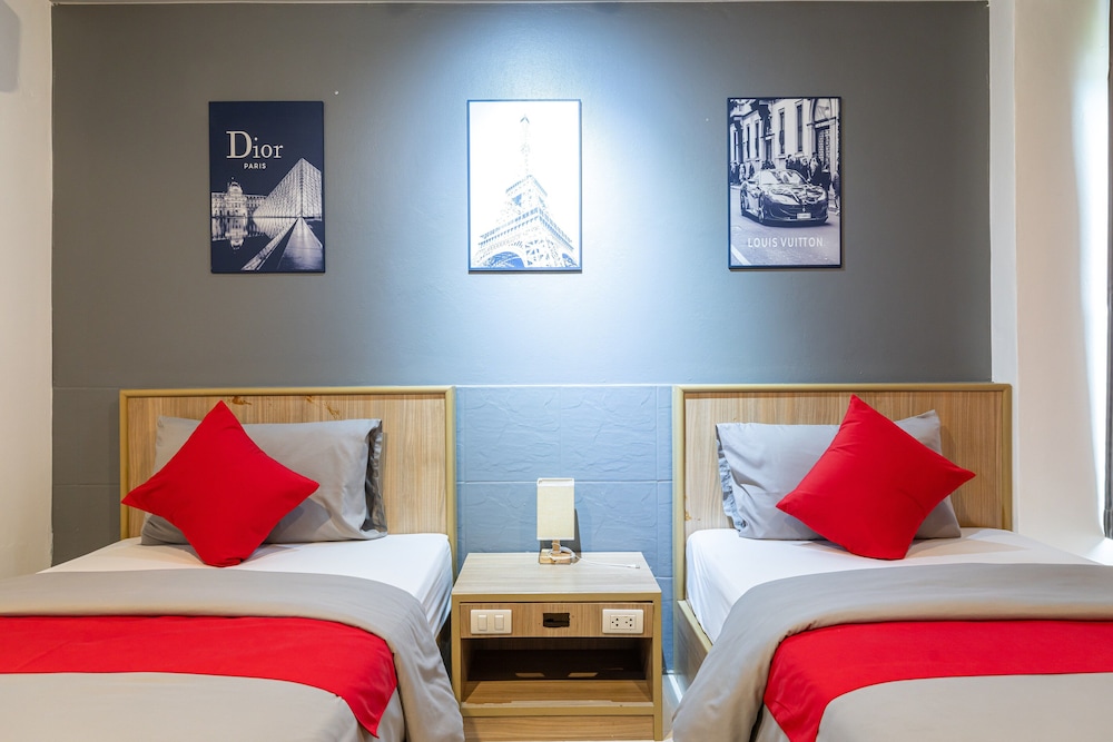 Standard Twin Room - Photo 8