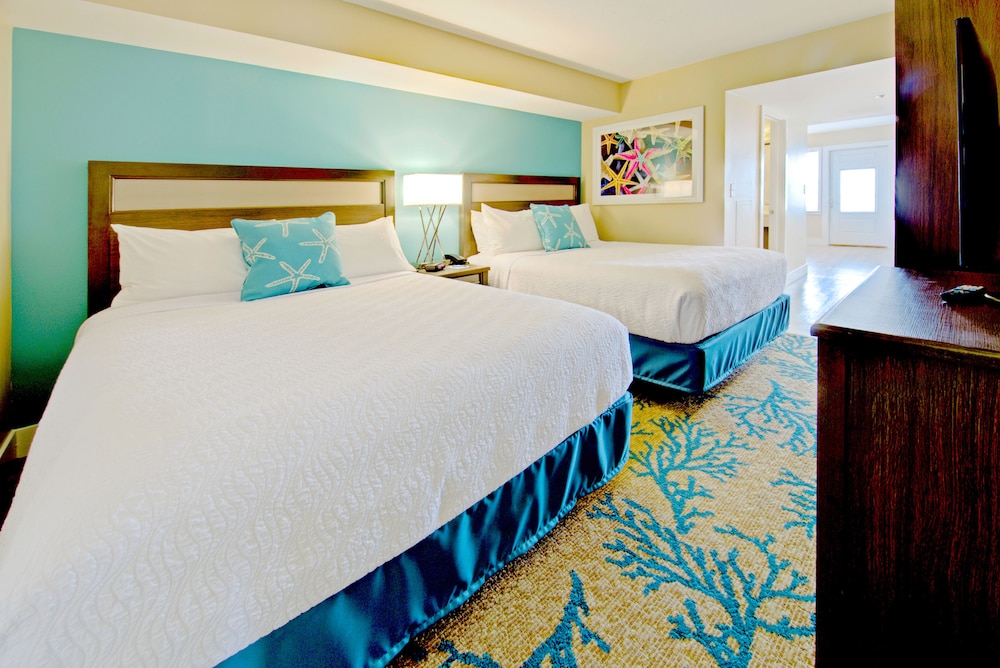 Oceanfront Suite Limited View photo 1